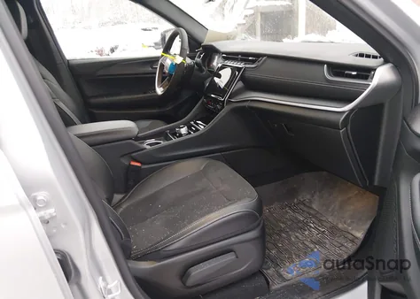 2025 Jeep Grand Cherokee Altitude X 4X4 from USA, damaged, VIN 1C4RJHAG3SC340761